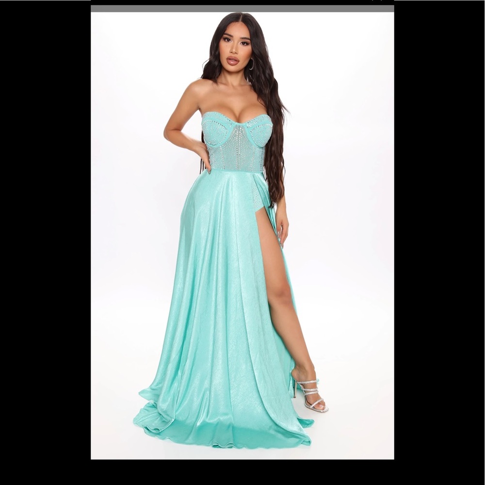 Sasha embellished maxi dress color jade size xs